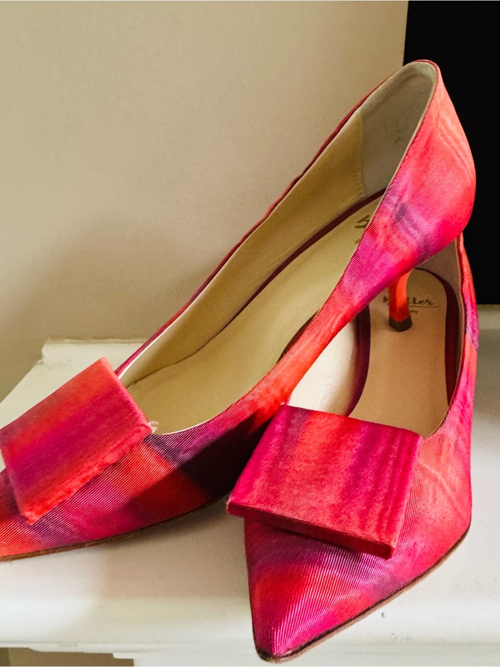 Vero Cuoio butter made in ItalyPink and Red Pointed-Toe Pumps - Picture 2 of 8